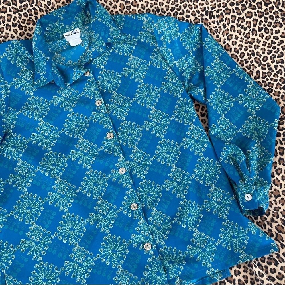 Vintage Small Long Sleeved Shirt Funky 70s Aesthetic Floral Button Down Collared